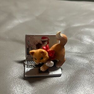 2016 Hallmark Mischievous Kittens 18th Ornament Hard to Find